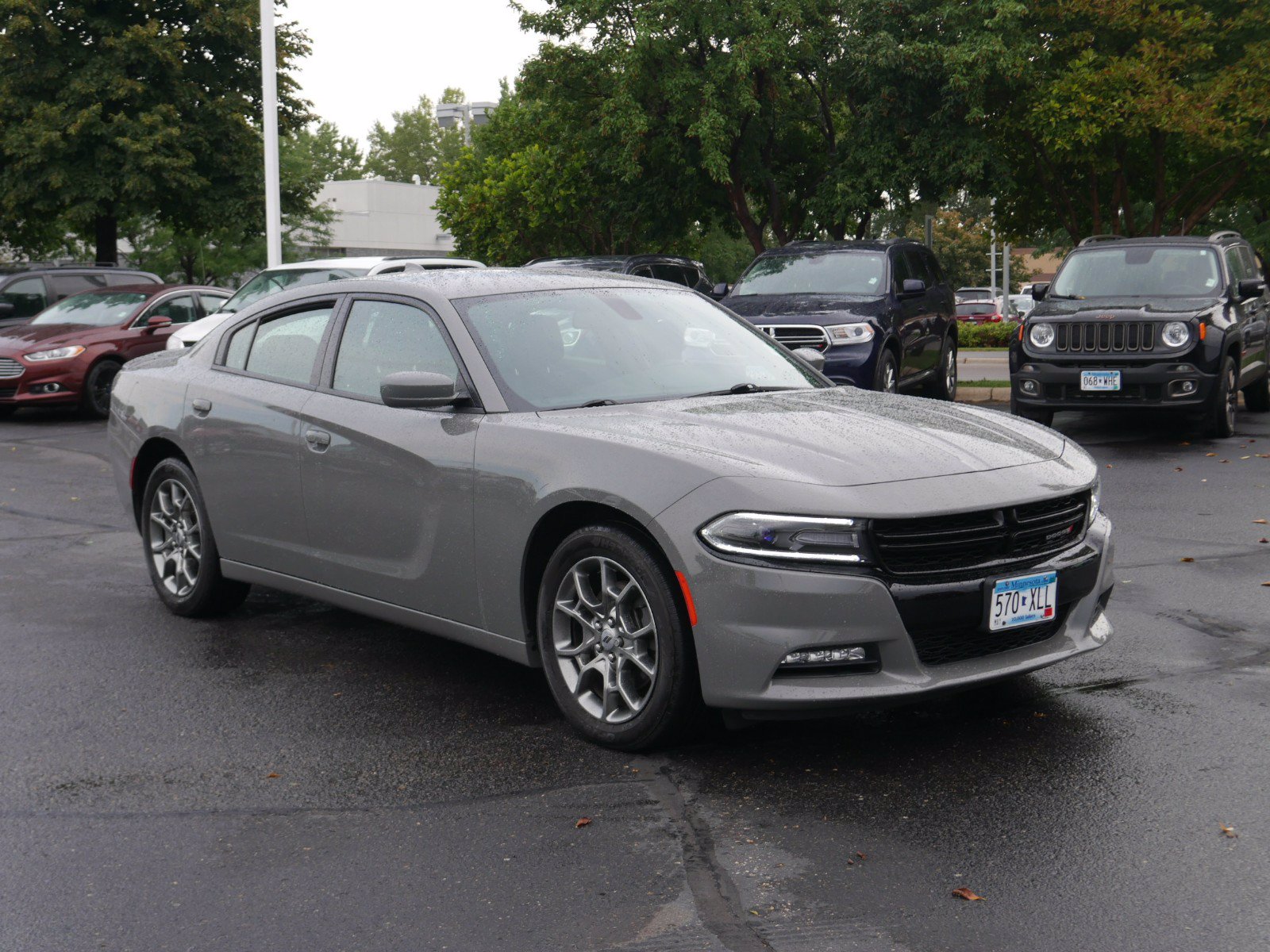 Pre-Owned 2017 Dodge Charger SXT AWD 4dr Car